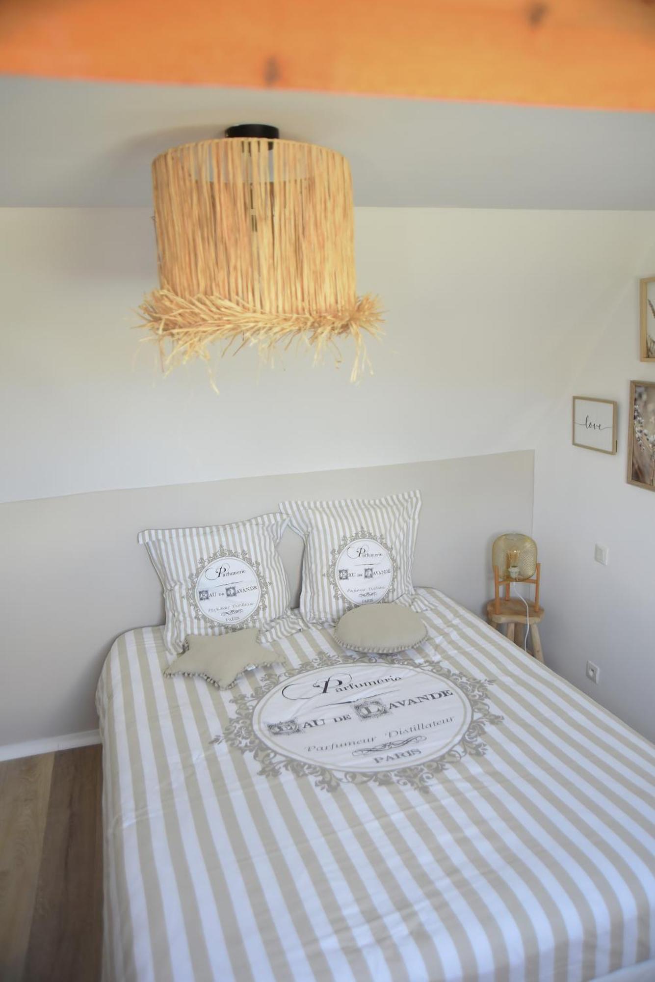 ホテル Gite & Spa La Perle Verte Versainville エクステリア 写真
